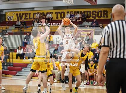 Thumbnail 3 in Windsor vs. Thomas Jefferson (CHSAA 5A Round 2) photogallery.
