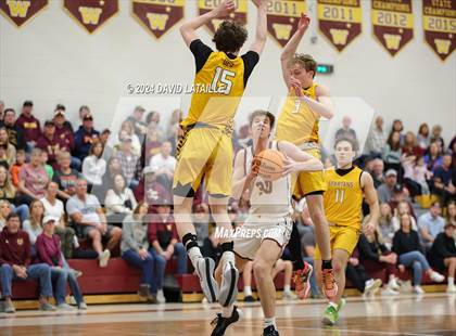 Thumbnail 3 in Windsor vs. Thomas Jefferson (CHSAA 5A Round 2) photogallery.
