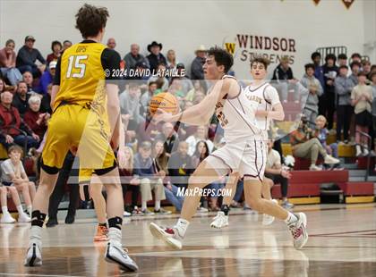 Thumbnail 2 in Windsor vs. Thomas Jefferson (CHSAA 5A Round 2) photogallery.