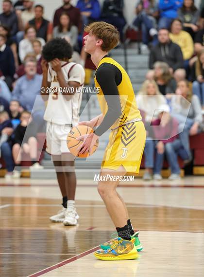 Thumbnail 3 in Windsor vs. Thomas Jefferson (CHSAA 5A Round 2) photogallery.