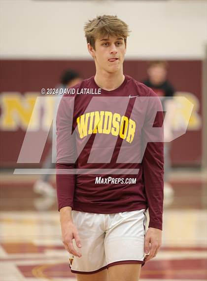 Thumbnail 2 in Windsor vs. Thomas Jefferson (CHSAA 5A Round 2) photogallery.