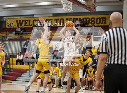 Thumbnail 1 in Windsor vs. Thomas Jefferson (CHSAA 5A Round 2) photogallery.