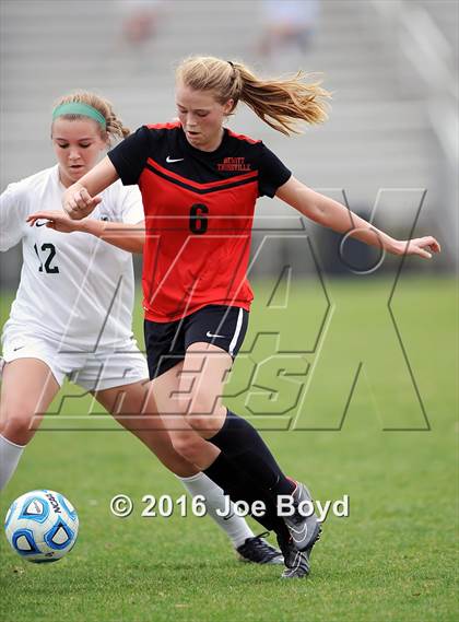 Thumbnail 3 in Hewitt-Trussville vs. Pope John Paul II (Southern Invitational Shootout 2016) photogallery.