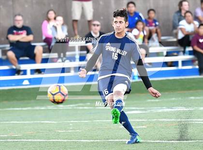 Thumbnail 3 in Spring Valley vs Bishop Gorman photogallery.