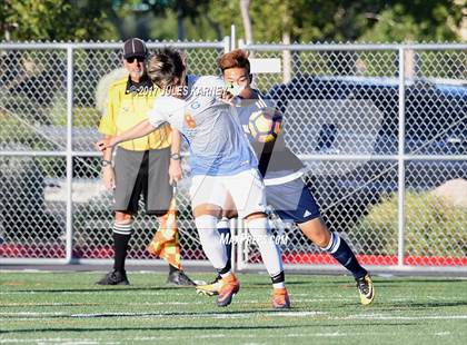 Thumbnail 2 in Spring Valley vs Bishop Gorman photogallery.