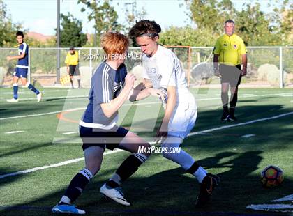 Thumbnail 2 in Spring Valley vs Bishop Gorman photogallery.