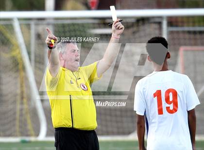 Thumbnail 2 in Spring Valley vs Bishop Gorman photogallery.
