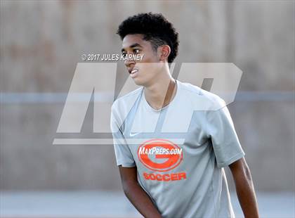 Thumbnail 2 in Spring Valley vs Bishop Gorman photogallery.
