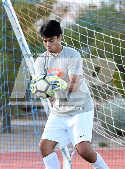 Thumbnail 2 in Spring Valley vs Bishop Gorman photogallery.