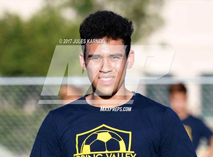 Thumbnail 2 in Spring Valley vs Bishop Gorman photogallery.