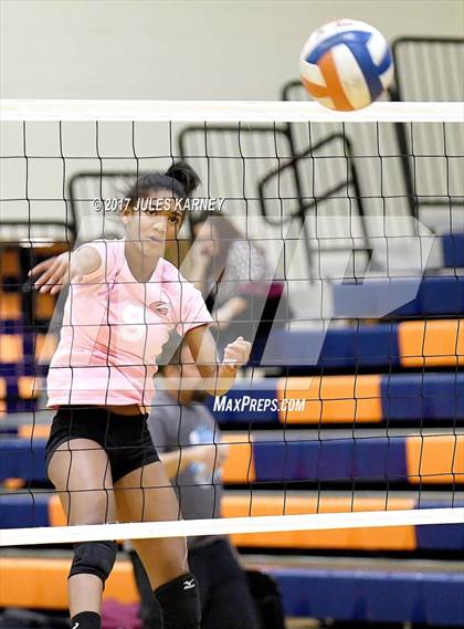 Thumbnail 3 in Shadow Ridge vs. Bishop Gorman photogallery.