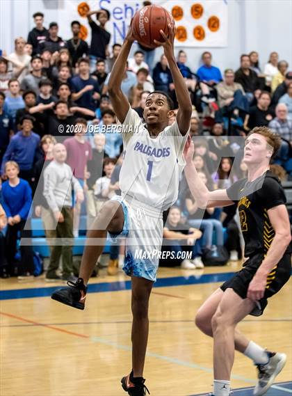 Thumbnail 3 in Bakersfield Christian @ Palisades (CIF SoCal D4 Regional Final) photogallery.