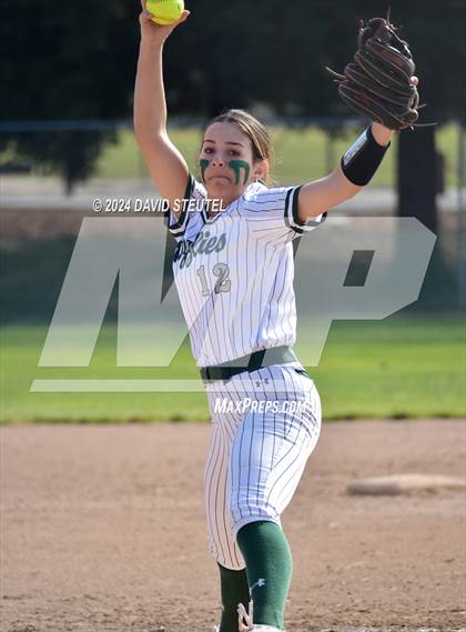 Thumbnail 3 in Granite Bay vs. Vista del Lago (Stephanie LeDoux Tournament) photogallery.