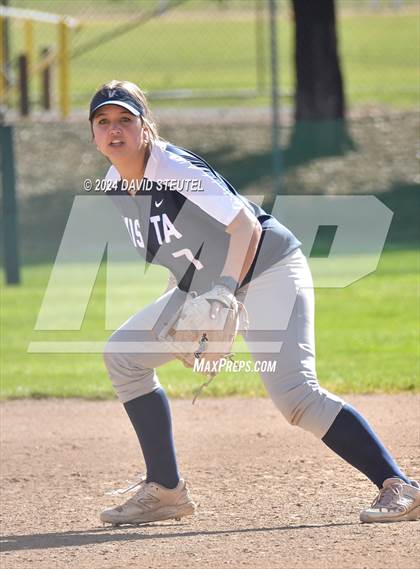 Thumbnail 1 in Granite Bay vs. Vista del Lago (Stephanie LeDoux Tournament) photogallery.