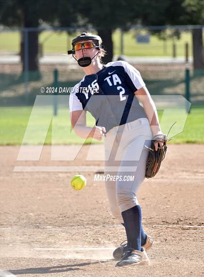 Thumbnail 2 in Granite Bay vs. Vista del Lago (Stephanie LeDoux Tournament) photogallery.