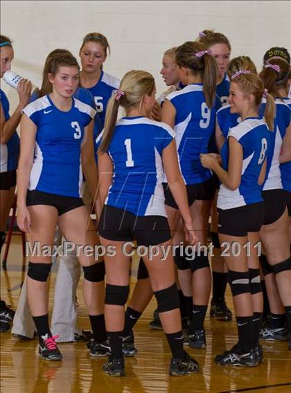 Thumbnail 2 in Waldron vs Edinburgh (IHSAA Volleyball Sectionals) photogallery.