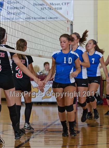 Thumbnail 2 in Waldron vs Edinburgh (IHSAA Volleyball Sectionals) photogallery.