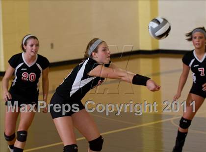 Thumbnail 1 in Waldron vs Edinburgh (IHSAA Volleyball Sectionals) photogallery.