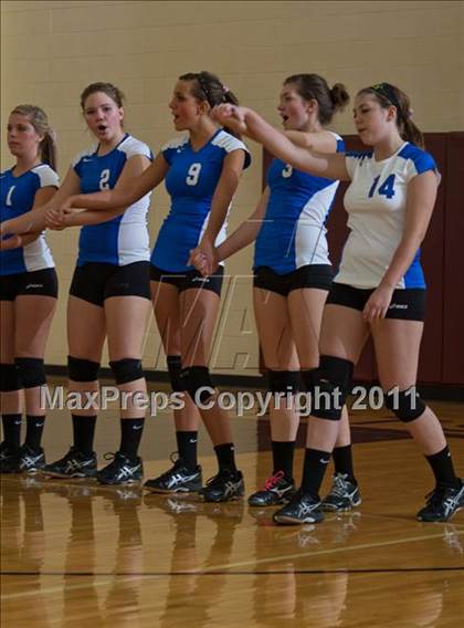 Thumbnail 1 in Waldron vs Edinburgh (IHSAA Volleyball Sectionals) photogallery.