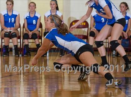 Thumbnail 2 in Waldron vs Edinburgh (IHSAA Volleyball Sectionals) photogallery.