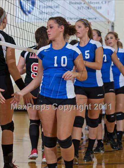 Thumbnail 3 in Waldron vs Edinburgh (IHSAA Volleyball Sectionals) photogallery.