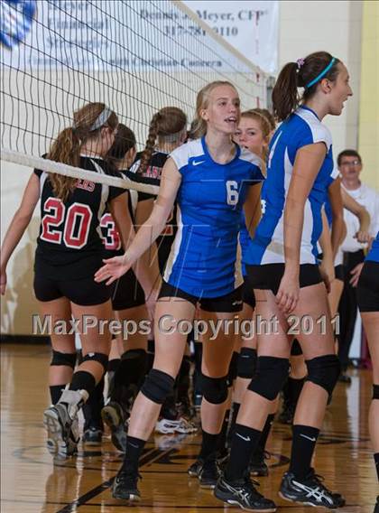 Thumbnail 1 in Waldron vs Edinburgh (IHSAA Volleyball Sectionals) photogallery.
