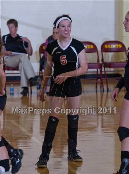 Thumbnail 1 in Waldron vs Edinburgh (IHSAA Volleyball Sectionals) photogallery.