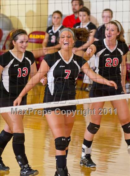 Thumbnail 1 in Waldron vs Edinburgh (IHSAA Volleyball Sectionals) photogallery.