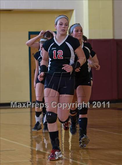 Thumbnail 1 in Waldron vs Edinburgh (IHSAA Volleyball Sectionals) photogallery.
