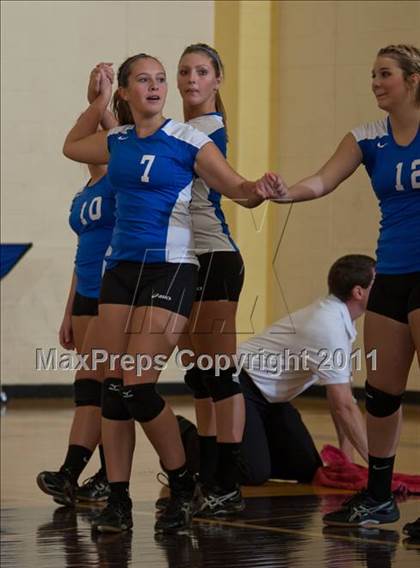 Thumbnail 2 in Waldron vs Edinburgh (IHSAA Volleyball Sectionals) photogallery.
