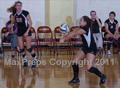 Thumbnail 1 in Waldron vs Edinburgh (IHSAA Volleyball Sectionals) photogallery.