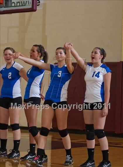Thumbnail 3 in Waldron vs Edinburgh (IHSAA Volleyball Sectionals) photogallery.