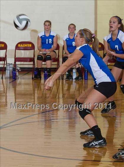 Thumbnail 1 in Waldron vs Edinburgh (IHSAA Volleyball Sectionals) photogallery.