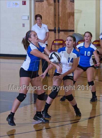 Thumbnail 1 in Waldron vs Edinburgh (IHSAA Volleyball Sectionals) photogallery.