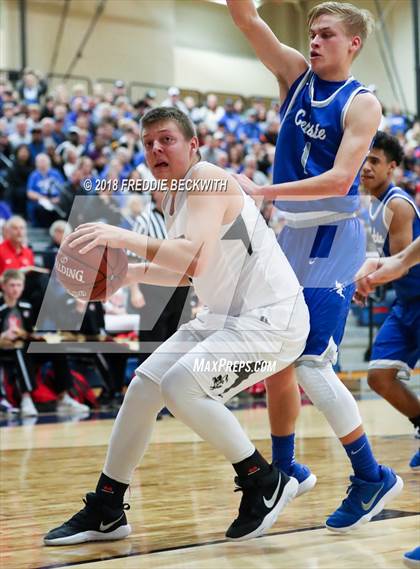 Thumbnail 3 in Celeste vs. Lindsay (UIL 2A Regional Semifinal) photogallery.