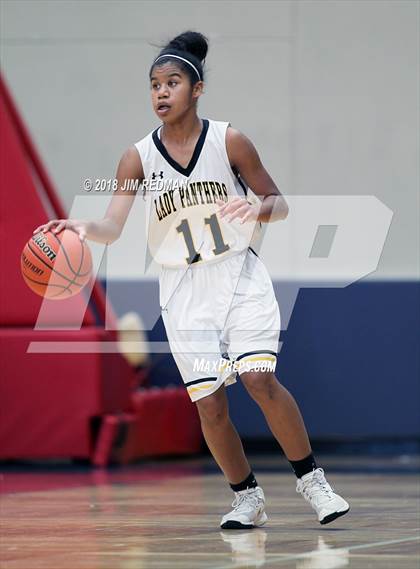 Thumbnail 3 in Johnson vs. Klein Oak (McDonald's Texas Invitational) photogallery.