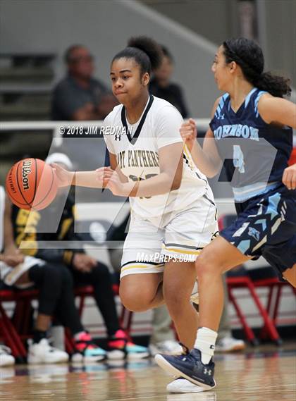 Thumbnail 1 in Johnson vs. Klein Oak (McDonald's Texas Invitational) photogallery.