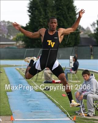 Thumbnail 1 in Southern Section Championships (May 26 Field Events) photogallery.