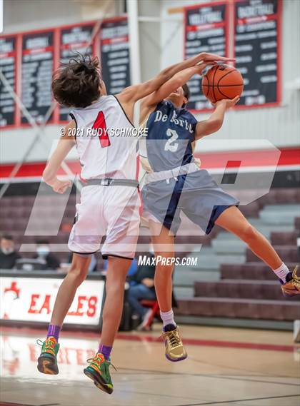 Thumbnail 1 in Del Norte vs Santa Fe Christion photogallery.