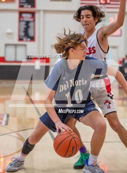 Thumbnail 3 in Del Norte vs Santa Fe Christion photogallery.