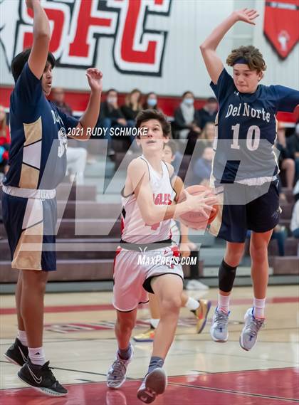 Thumbnail 2 in Del Norte vs Santa Fe Christion photogallery.
