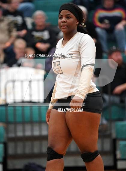 Thumbnail 1 in D'Hanis vs. Round Top-Carmine (UIL 1A Regional Semifinal) photogallery.