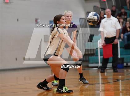 Thumbnail 1 in D'Hanis vs. Round Top-Carmine (UIL 1A Regional Semifinal) photogallery.