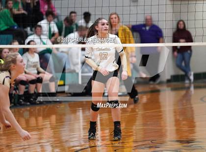 Thumbnail 2 in D'Hanis vs. Round Top-Carmine (UIL 1A Regional Semifinal) photogallery.