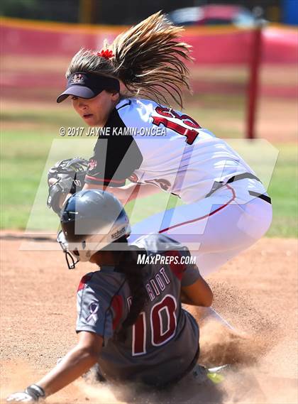 Thumbnail 3 in Hart vs. Patriot (CIF SS D3 Quarterfinal) photogallery.