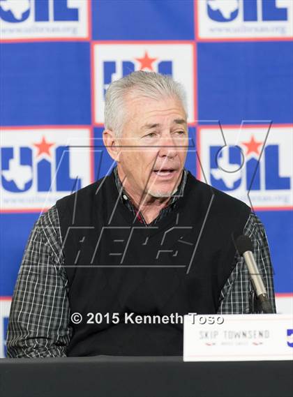 Thumbnail 1 in La Vega vs. Argyle (UIL 4A Semifinal) photogallery.
