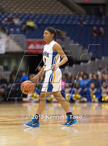 Thumbnail 3 in La Vega vs. Argyle (UIL 4A Semifinal) photogallery.