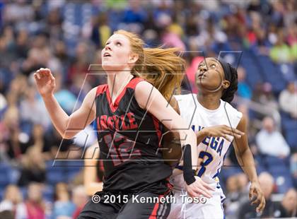 Thumbnail 2 in La Vega vs. Argyle (UIL 4A Semifinal) photogallery.