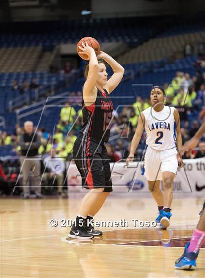 Thumbnail 1 in La Vega vs. Argyle (UIL 4A Semifinal) photogallery.
