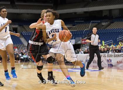 Thumbnail 3 in La Vega vs. Argyle (UIL 4A Semifinal) photogallery.